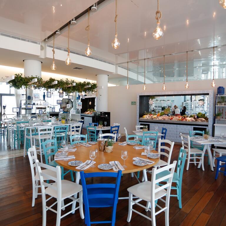 Play Hatzuk Beach Tel Aviv Restaurace fotografie